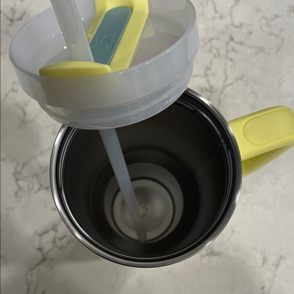 Yellow 40oz Stanley tumbler. NWOT - Picture 5 of 6